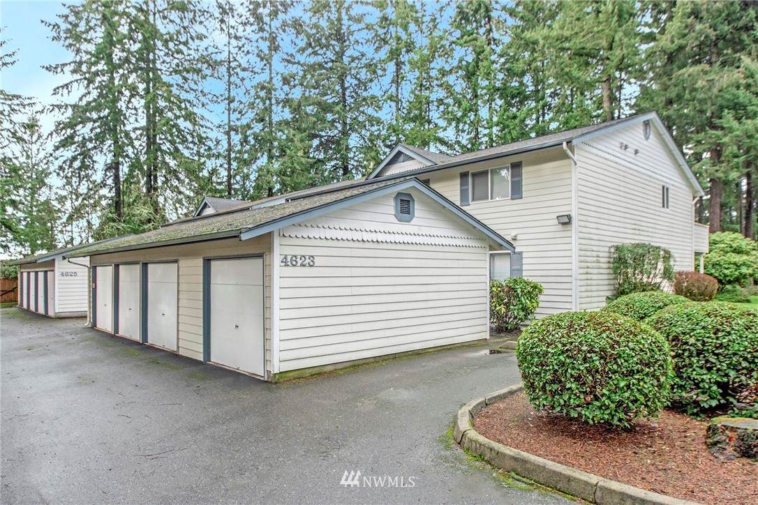 4623 Grandview Drive - Photo 1