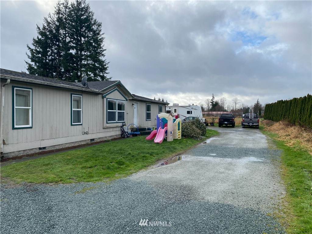 208 Central Avenue - Photo 1