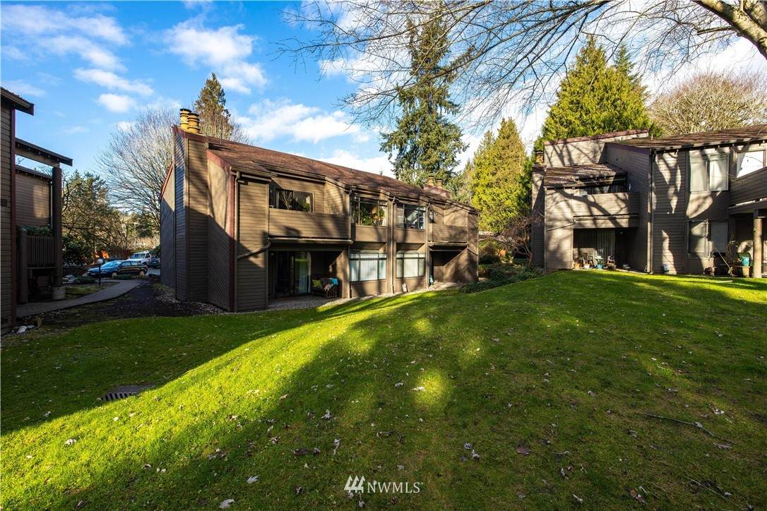 10013 123rd Street - Photo 1