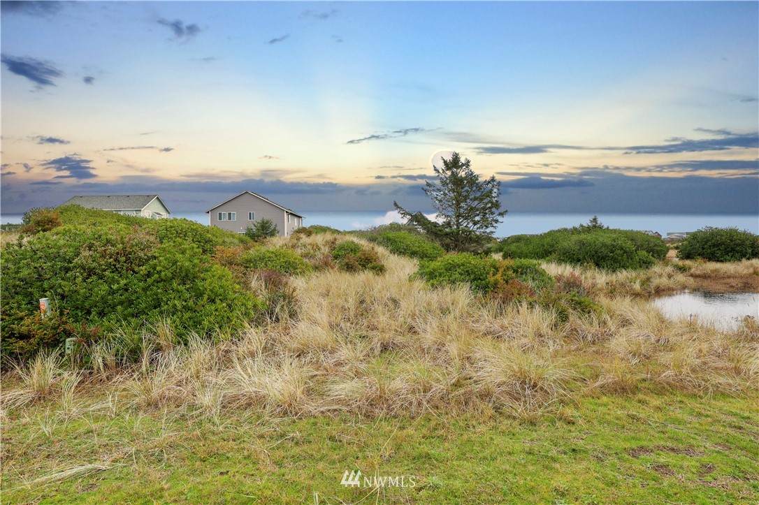 419 Bel Air Loop - Photo 1