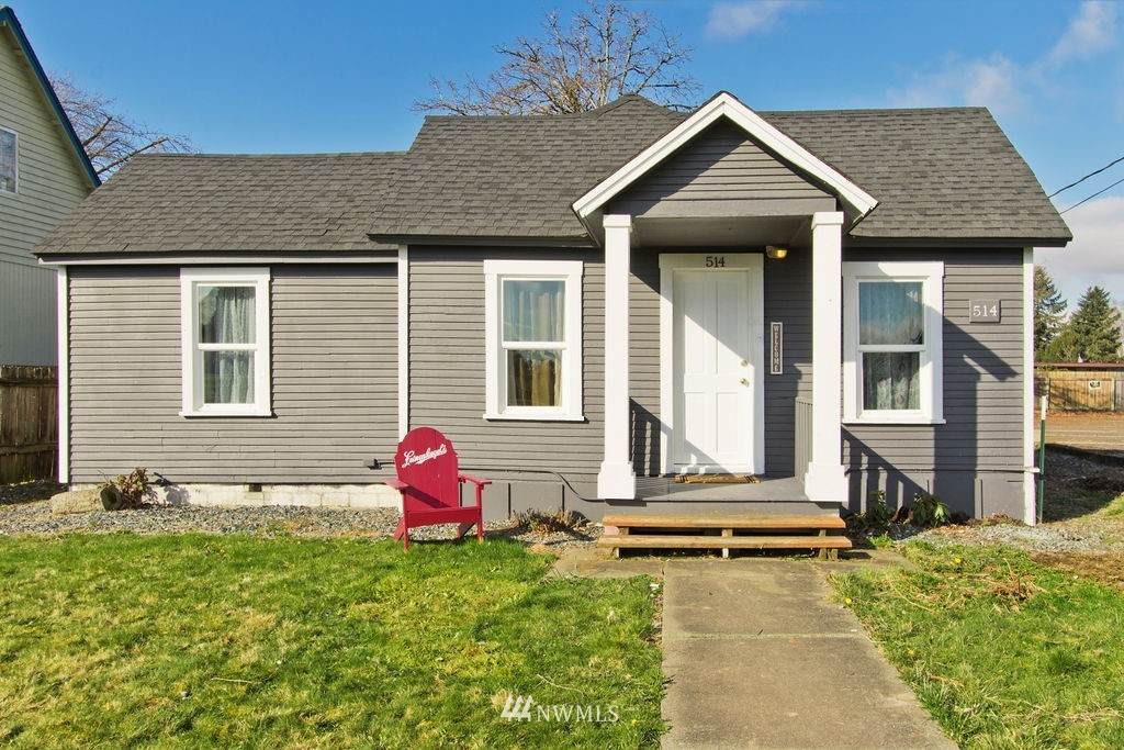 514 13th Street - Photo 1