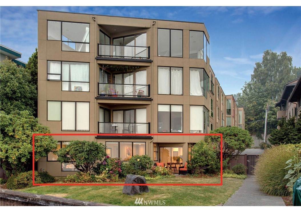 510 Lakeside Avenue - Photo 1