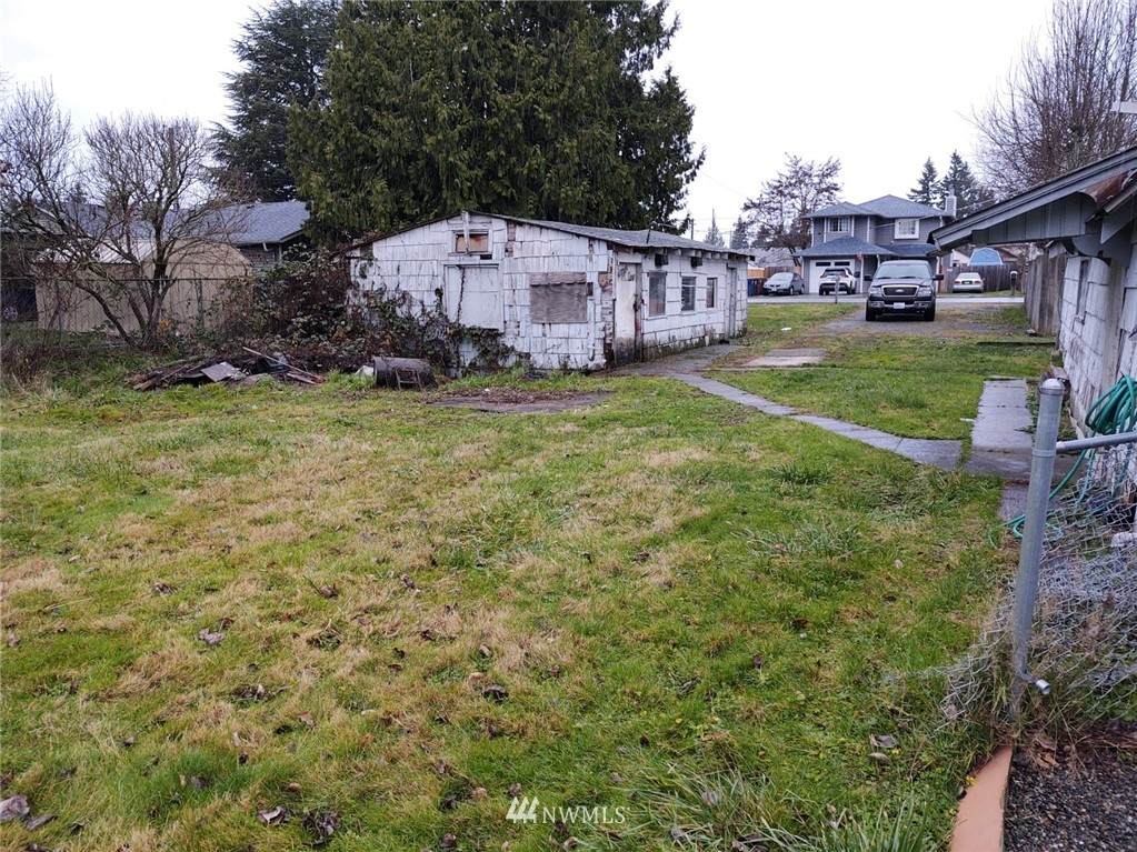 762 75th Street - Photo 1