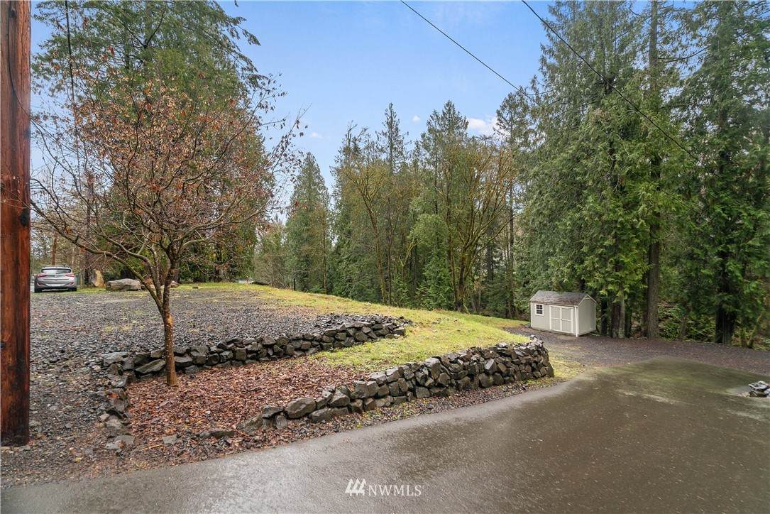 2020 Island Drive - Photo 1