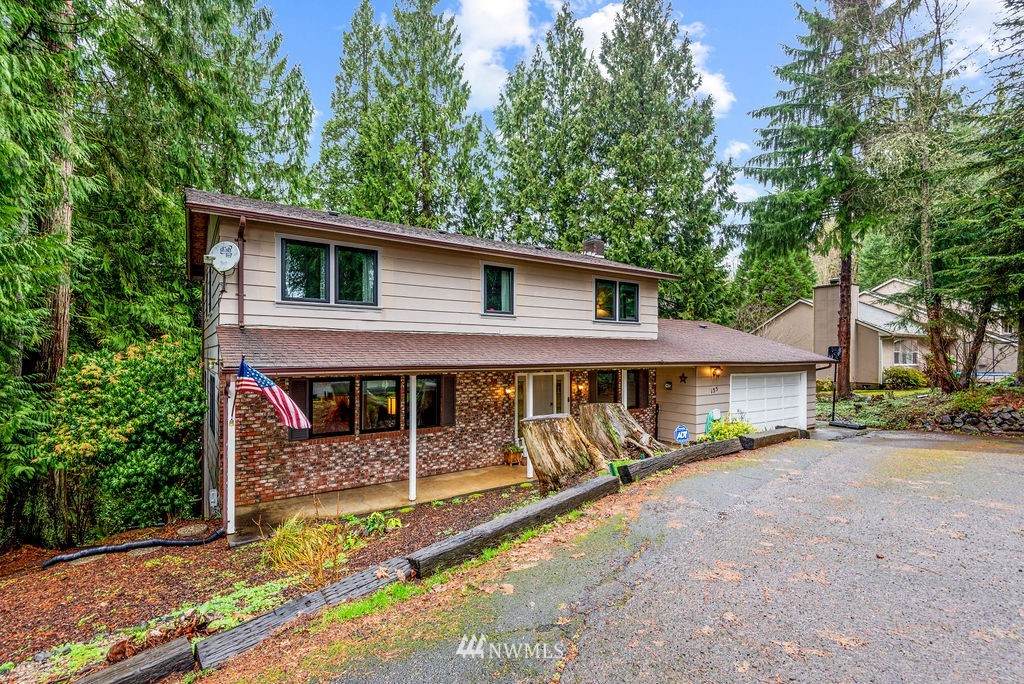 135 Monticello Drive - Photo 1