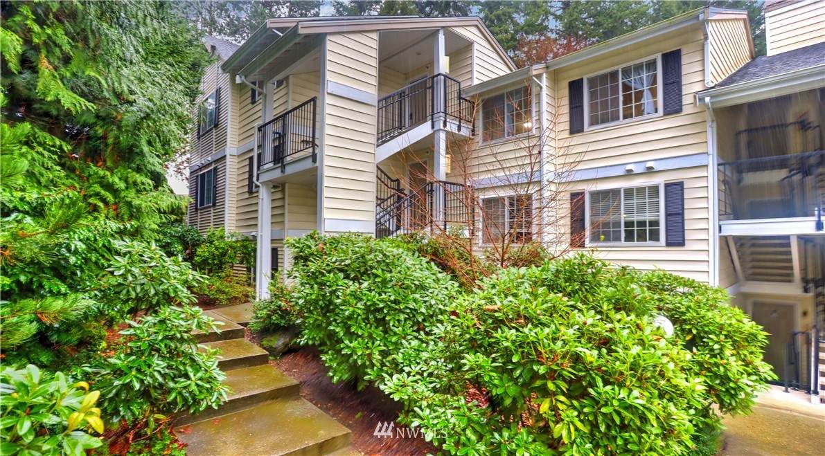 580 Front Street - Photo 1