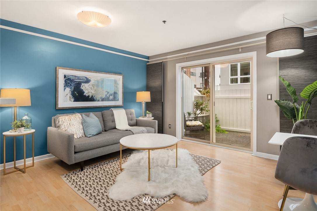 506 Howell Street - Photo 1