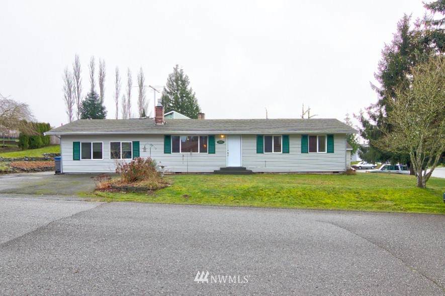 9306 8th Street - Photo 1