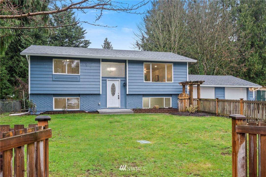 14425 54th Drive - Photo 1