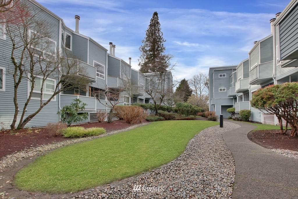 21925 7th Avenue - Photo 1