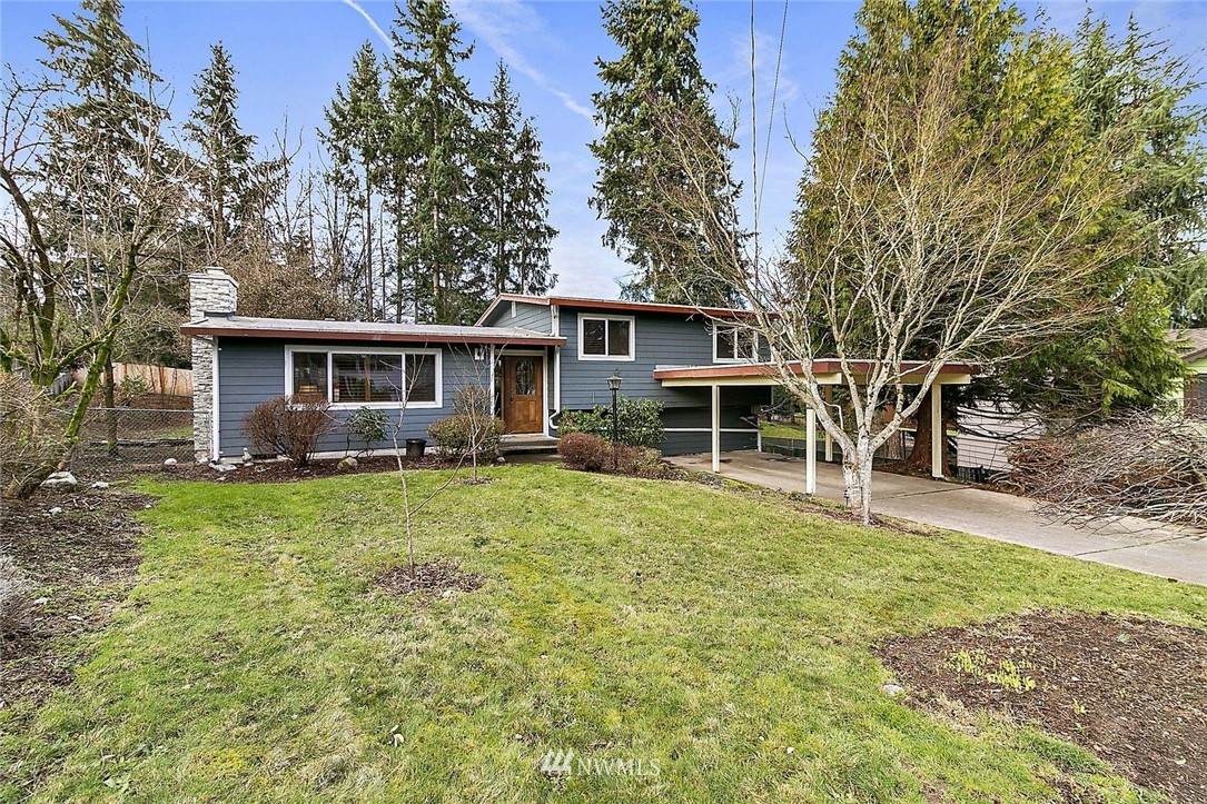 5305 155th Avenue - Photo 1