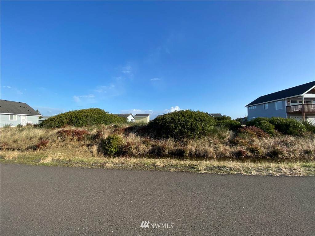 480 Winlock Street - Photo 1