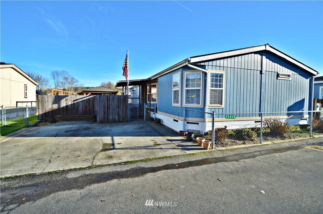 12415 142nd Avenue - Photo 1