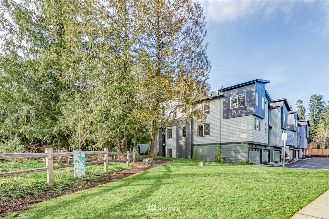 23704 5th Avenue - Photo 1