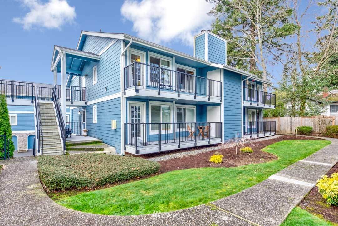 12526 32nd Street - Photo 1