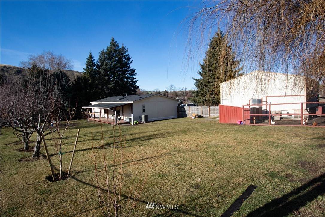 610 Race Street - Photo 1