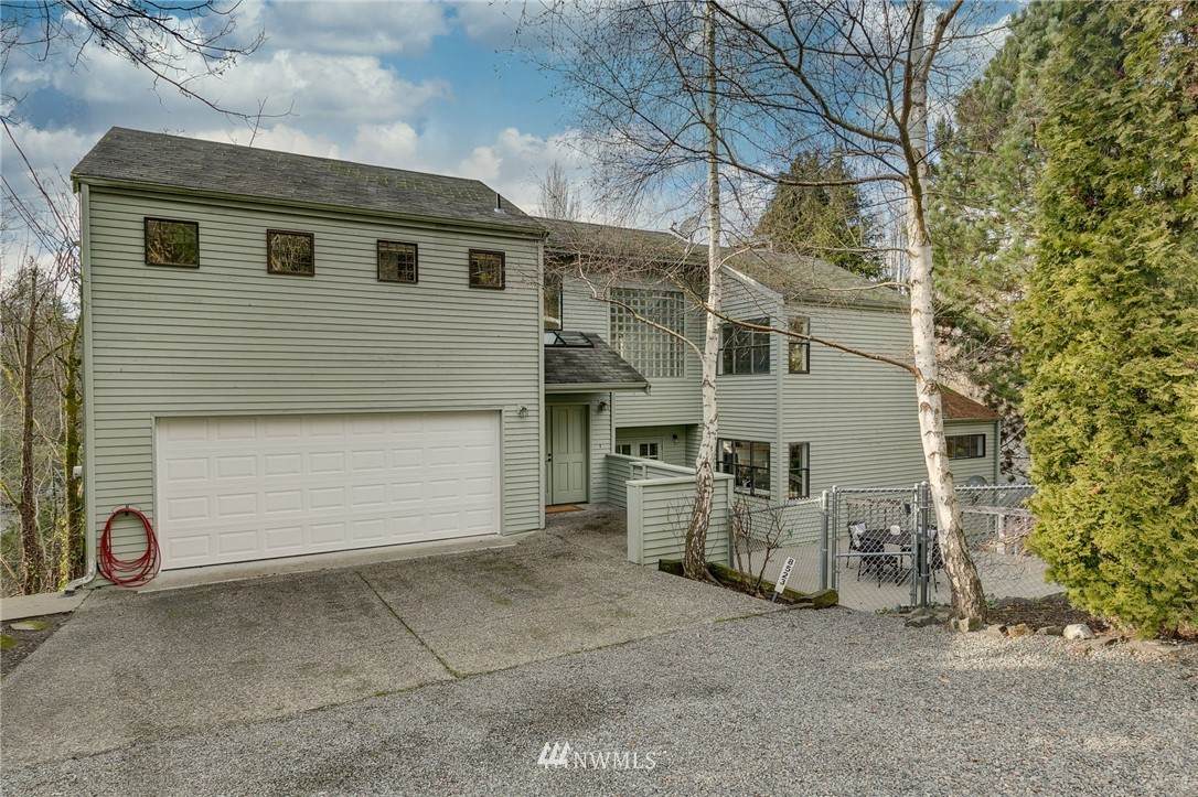 8523 25th Avenue - Photo 1