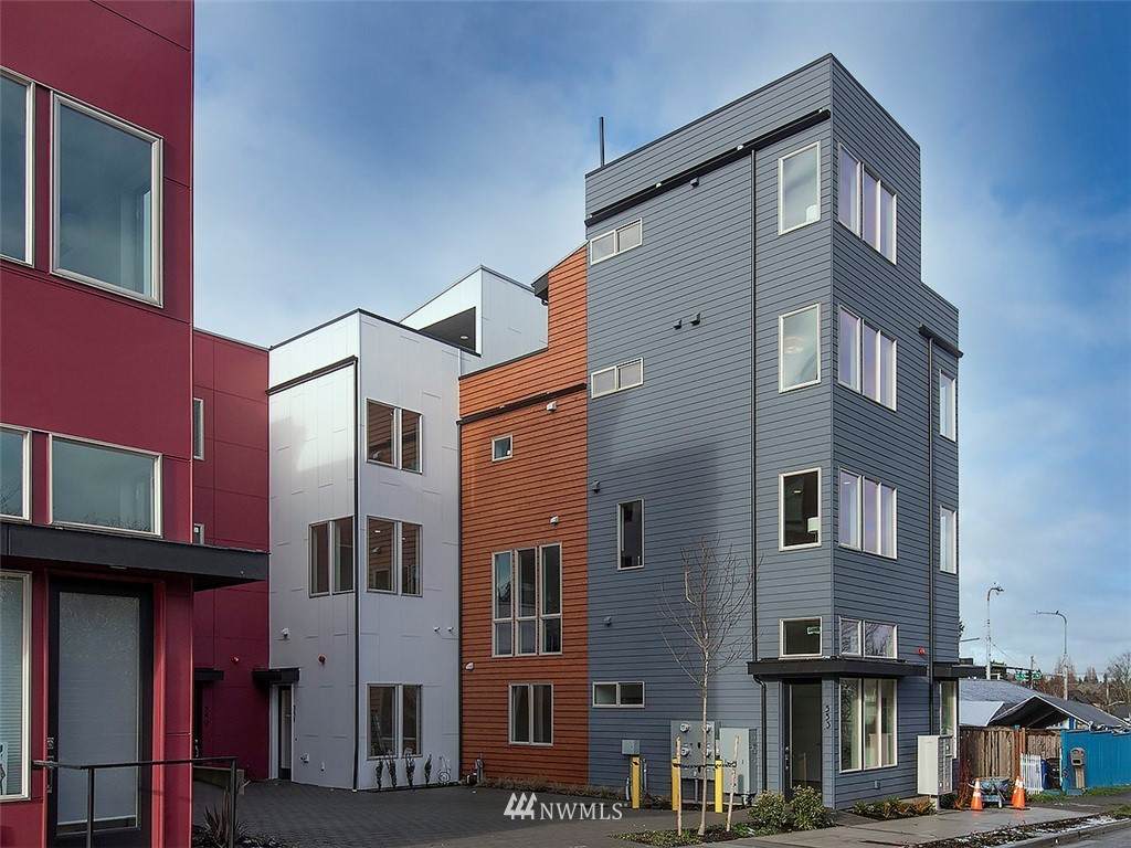 549 28th Avenue - Photo 1