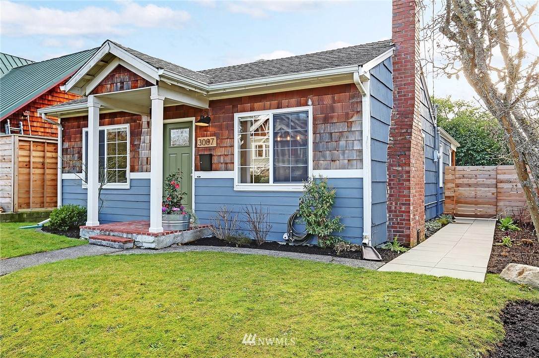 3007 61st Street - Photo 1