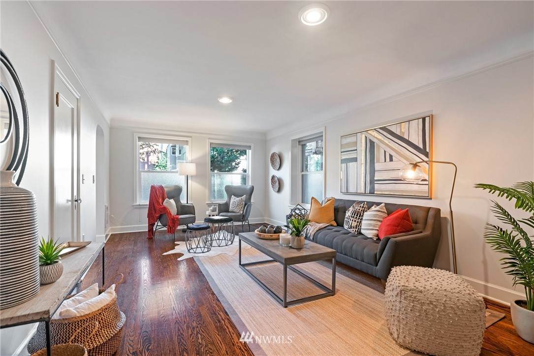 325 Harvard Avenue - Photo 1