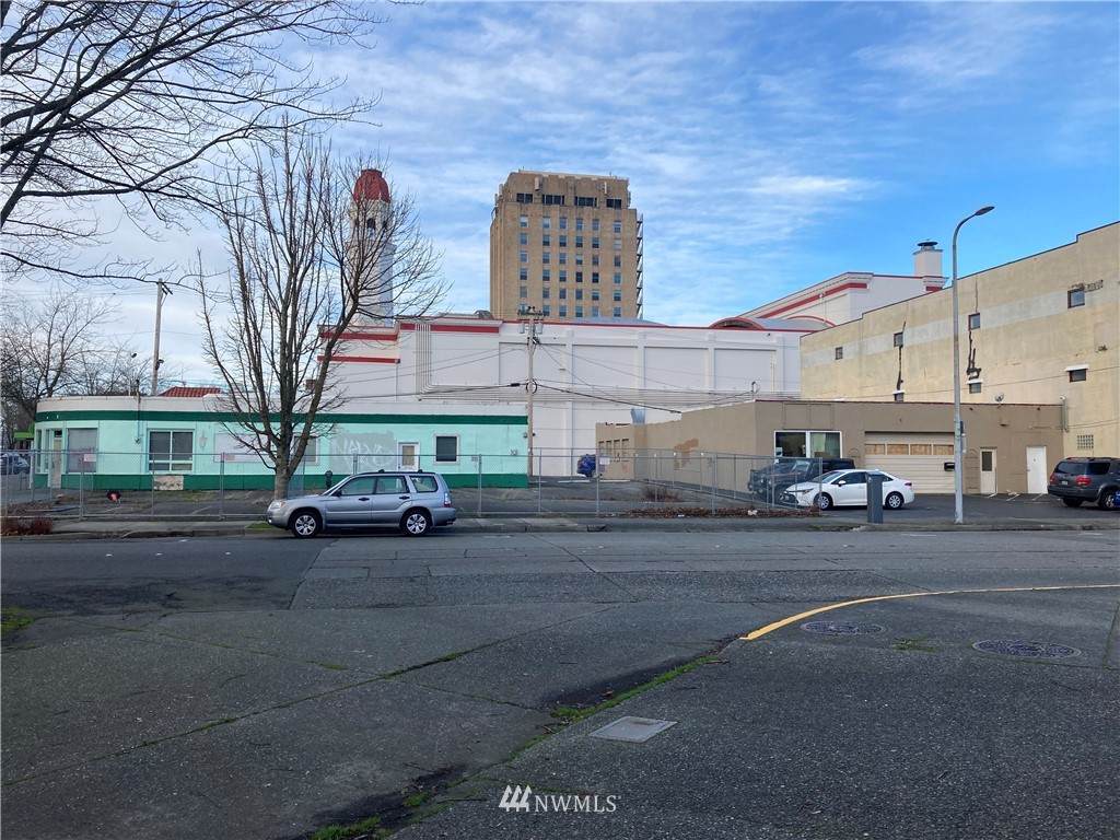 102 Champion Street - Photo 1