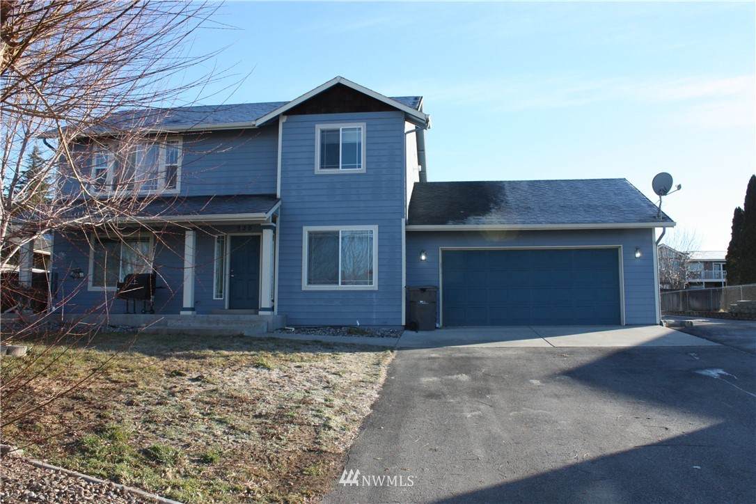 935 Gale Avenue - Photo 1