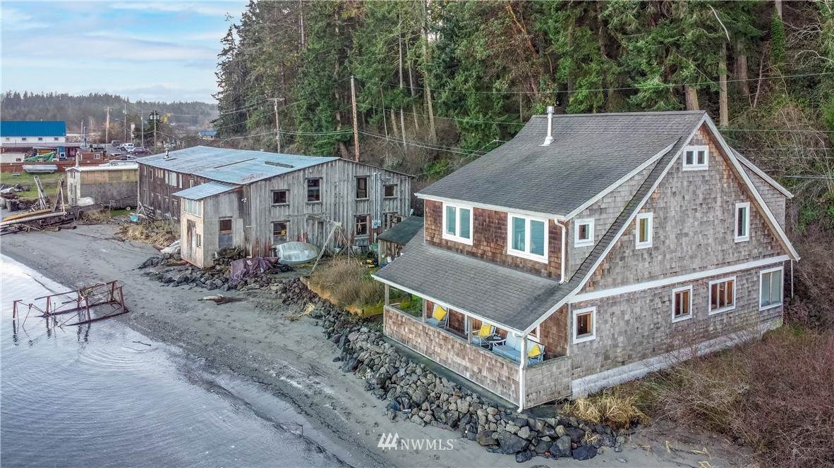 124 Water Street - Photo 1