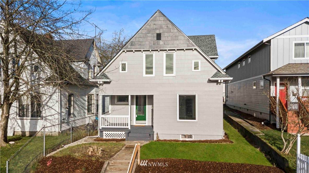 1713 7th Street - Photo 1