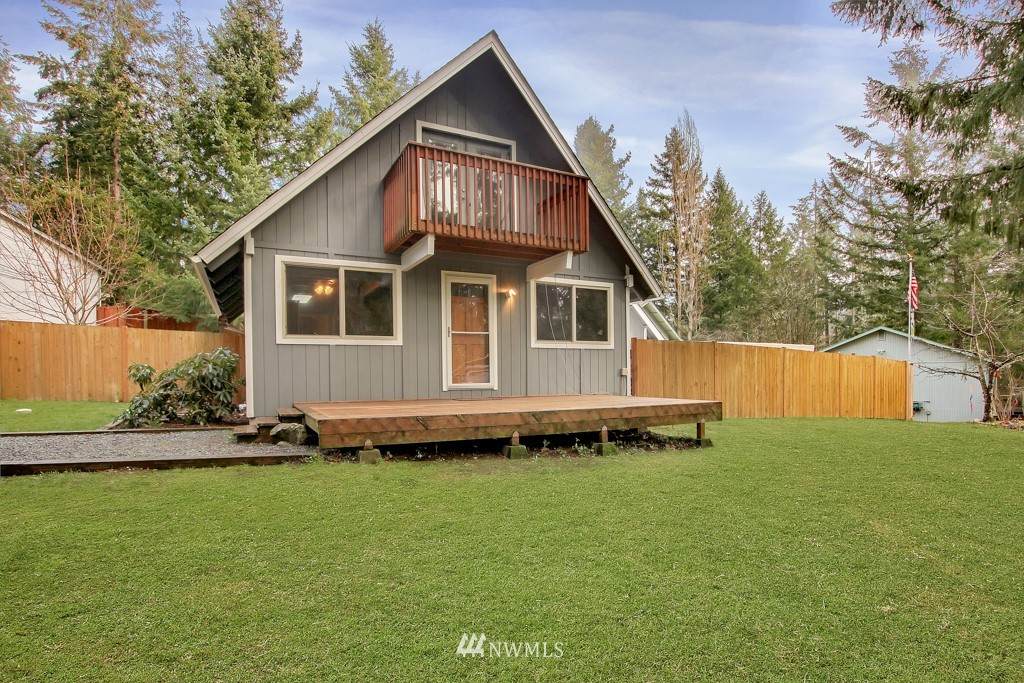 22206 Clear Lake Boulevard - Photo 1