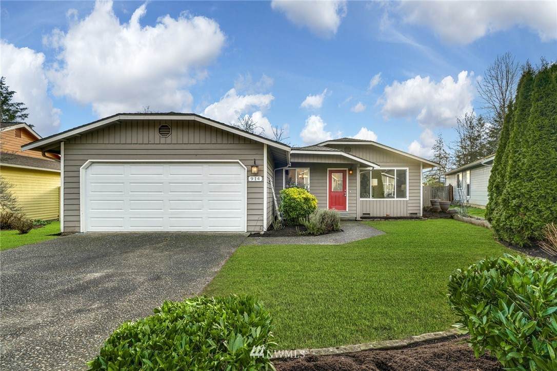 914 235th Street - Photo 1