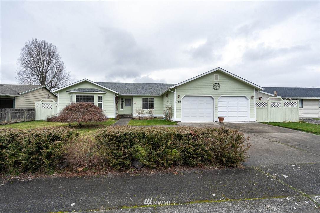 132 Sunnyside Drive - Photo 1