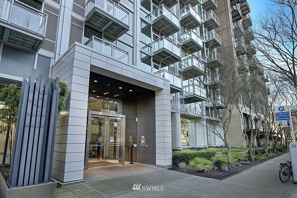 2911 2nd Avenue - Photo 1