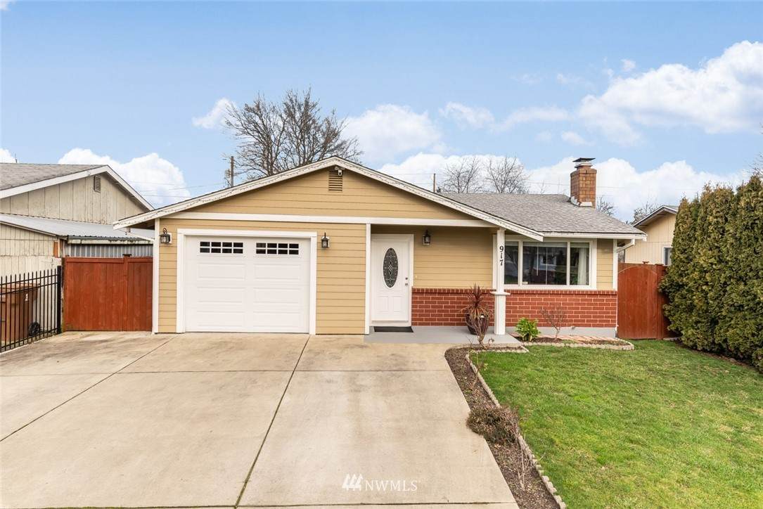 917 66th Street - Photo 1