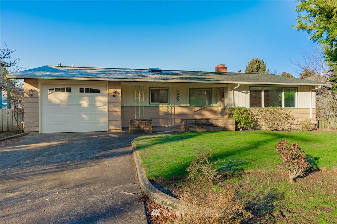 1325 Puget Street - Photo 1