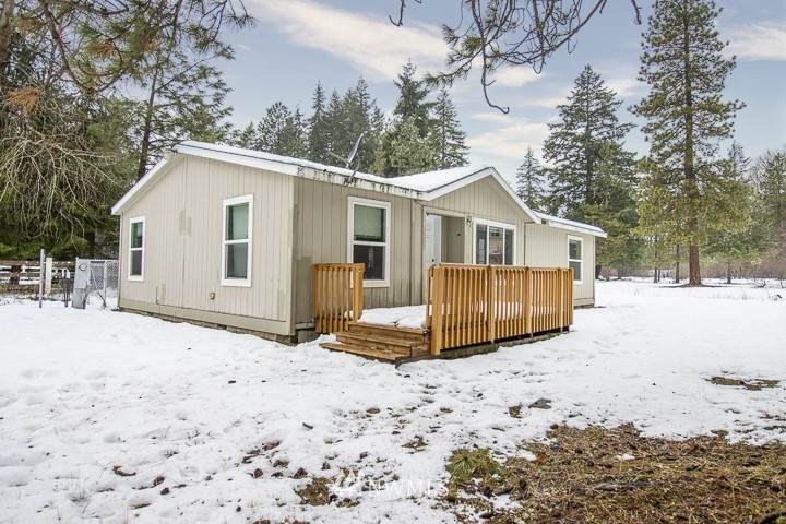 421 Prairie Lane - Photo 1