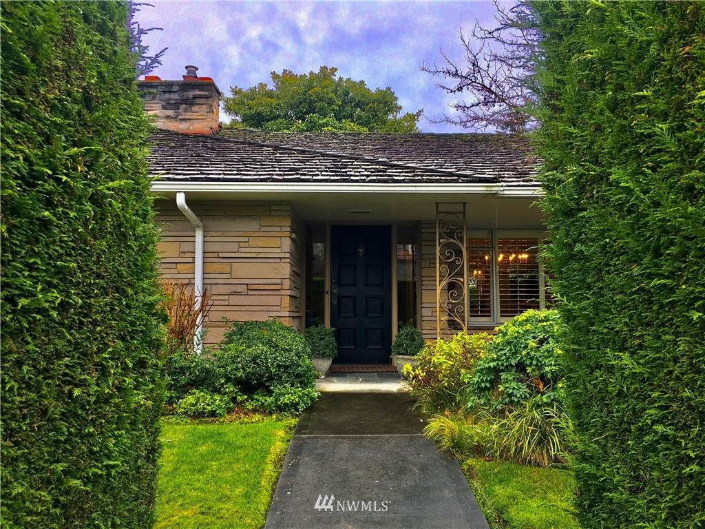 1927 Blenheim Drive - Photo 1