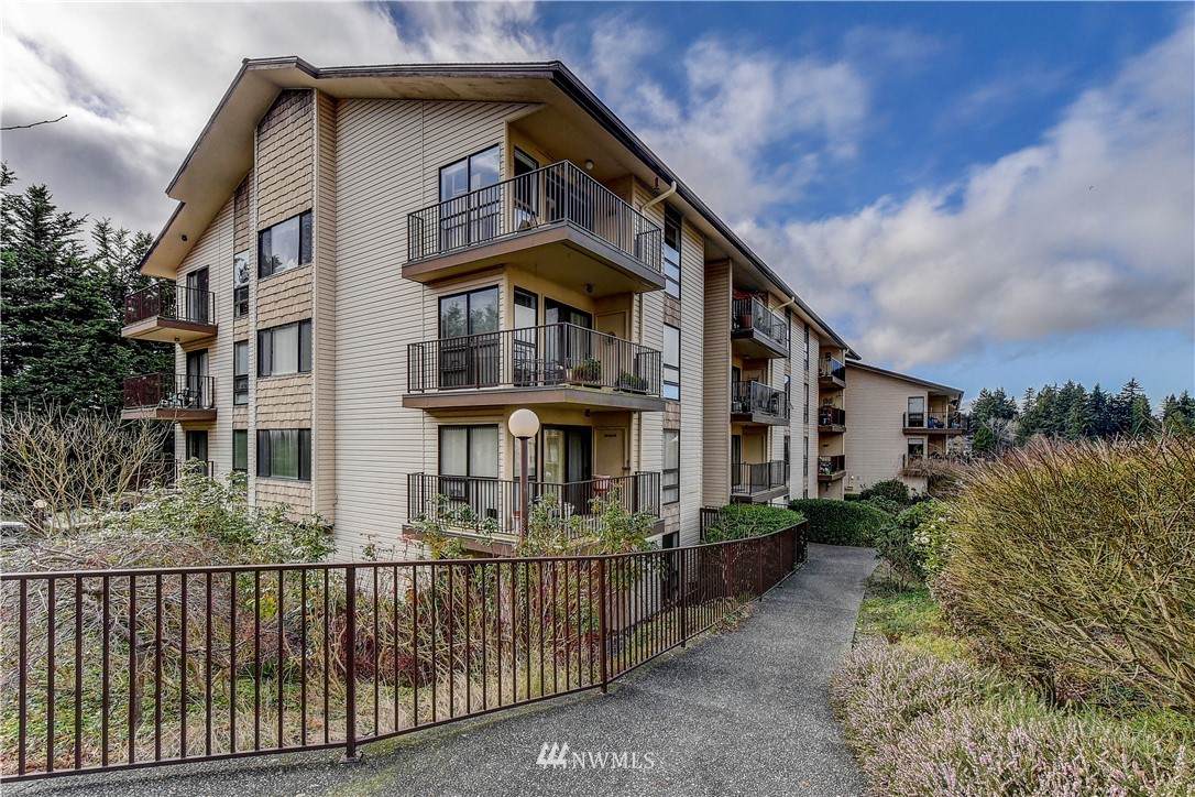 13201 Linden Avenue - Photo 1