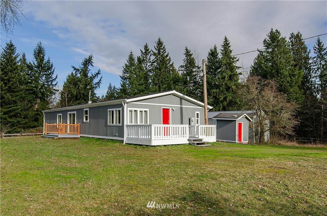 4515 354th Street - Photo 1