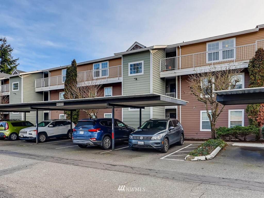 9815 Holly Drive - Photo 1