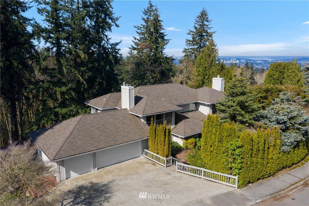 4757 153rd Avenue - Photo 1