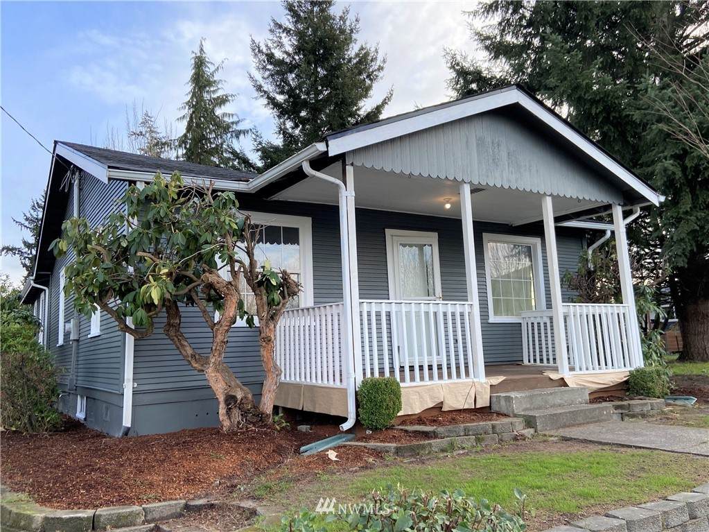 214 M Street - Photo 1