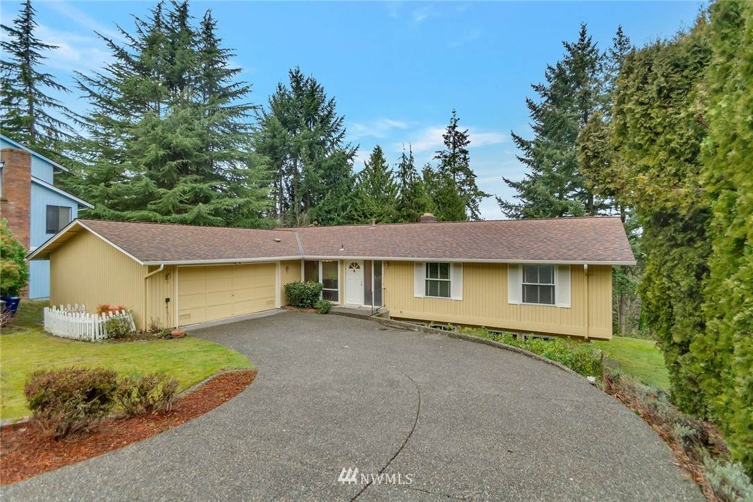 14824 49th Street - Photo 1