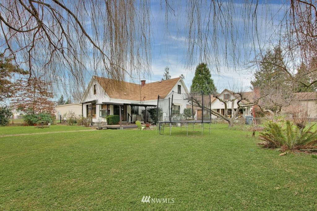 4817 15th Street - Photo 1