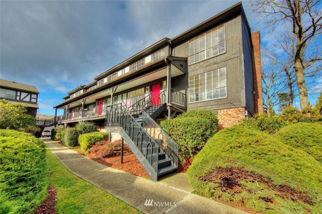 3425 176th Street - Photo 1