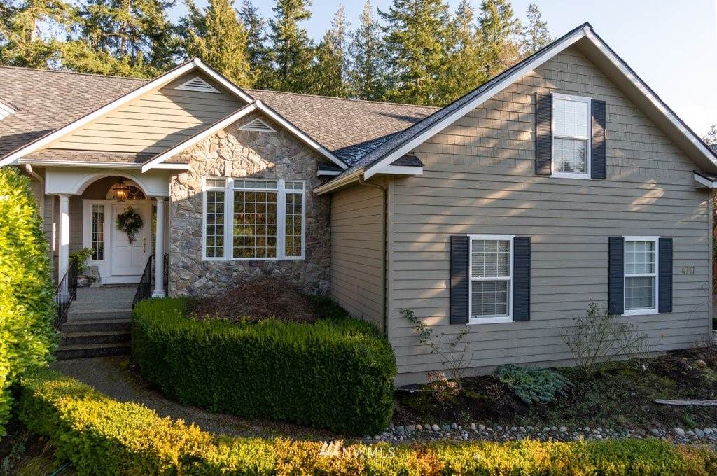 4717 Hickory Drive - Photo 1