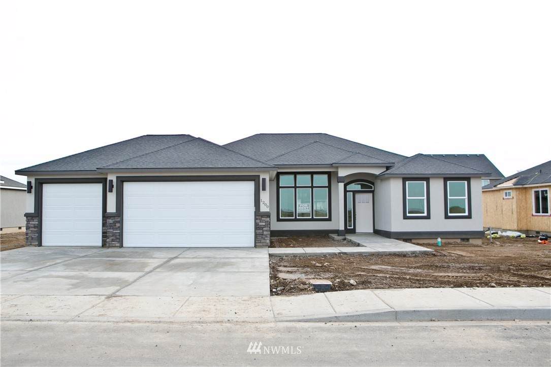 1135 Mt Adams Street - Photo 1