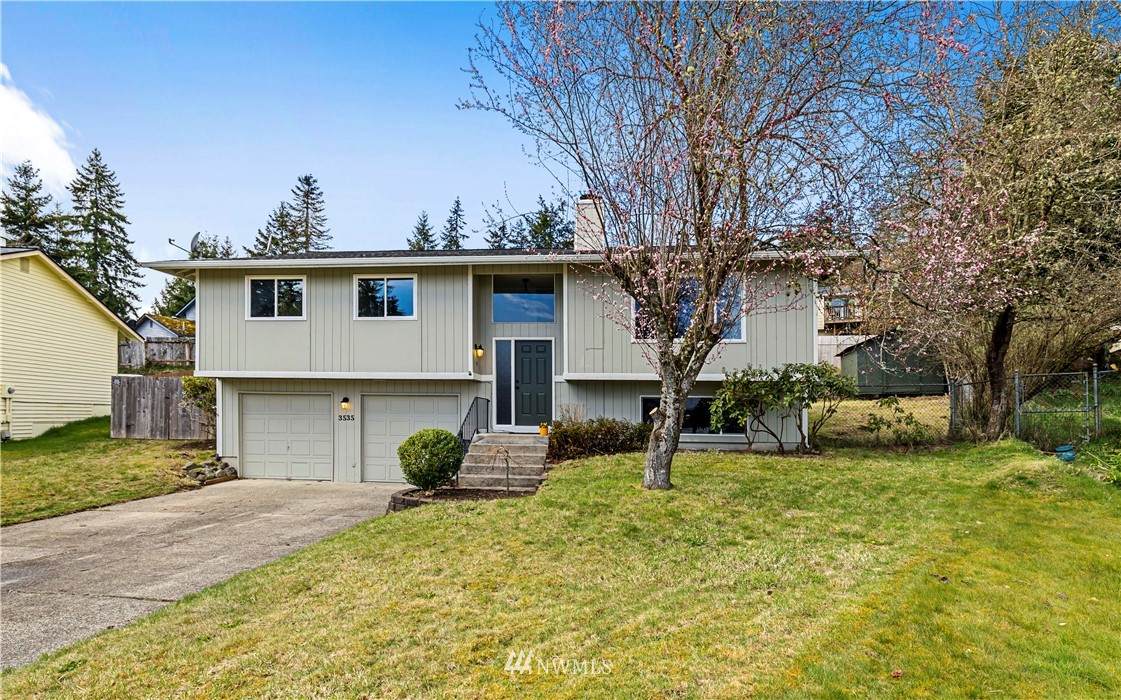 3535 Surrey Court - Photo 1