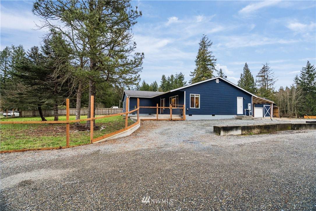 10314 293rd Street - Photo 1