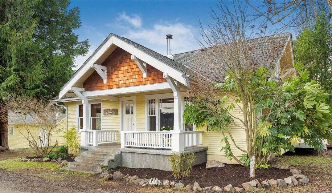 2602 Mills Drive - Photo 1