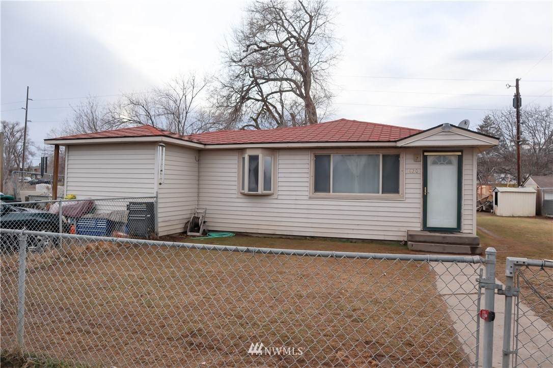 1420 Mary St - Photo 1